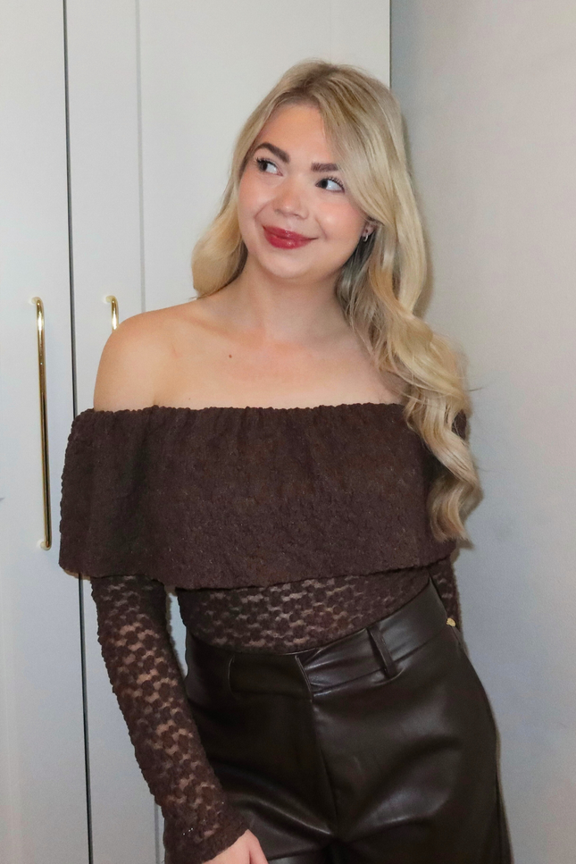 FEMM kanten off shoulder top - bruin