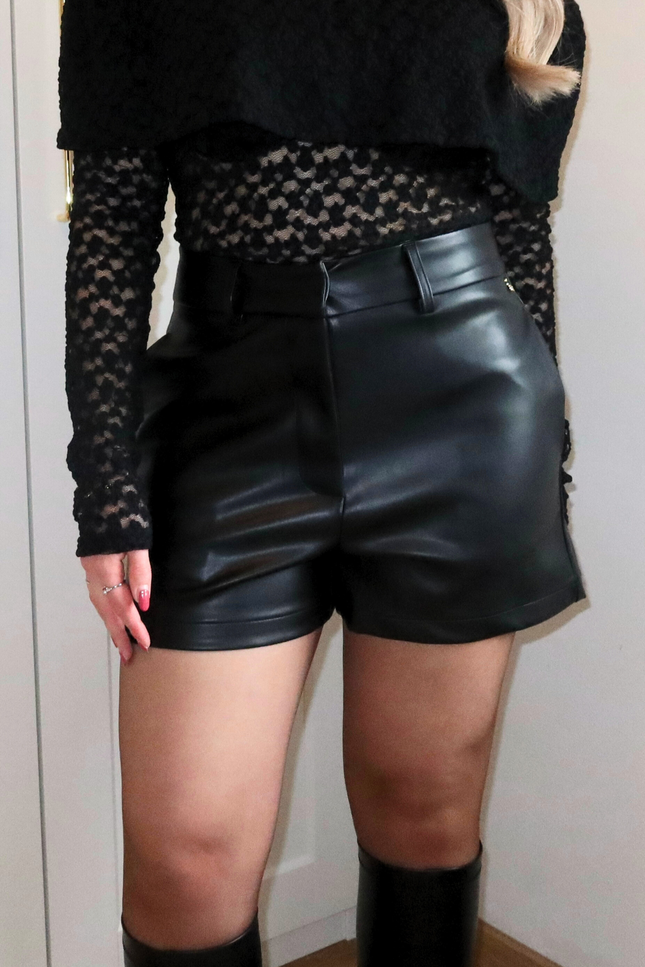 GIA faux leather short - zwart