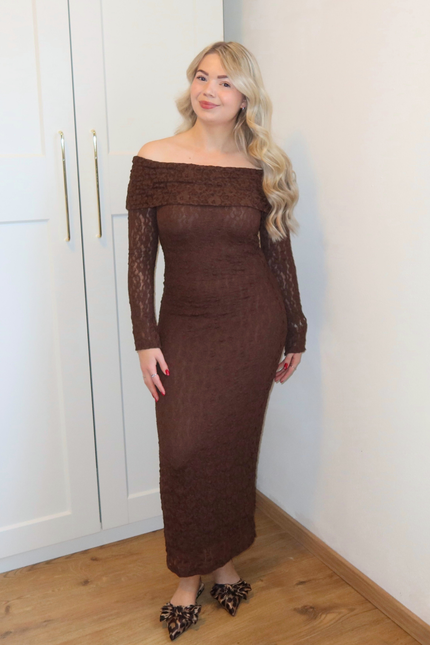 GIGI kanten off shoulder jurk - bruin